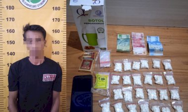 Polisi-Berhasil-Amankan-Tersangka-Pengedar-Okerbaya-di-Situbondo-Ribuan-Pil-Trex-Disita